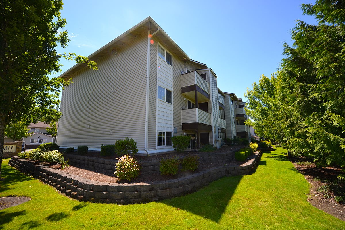 Summit Apartments in WA